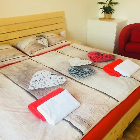 Mlynice Apartment *